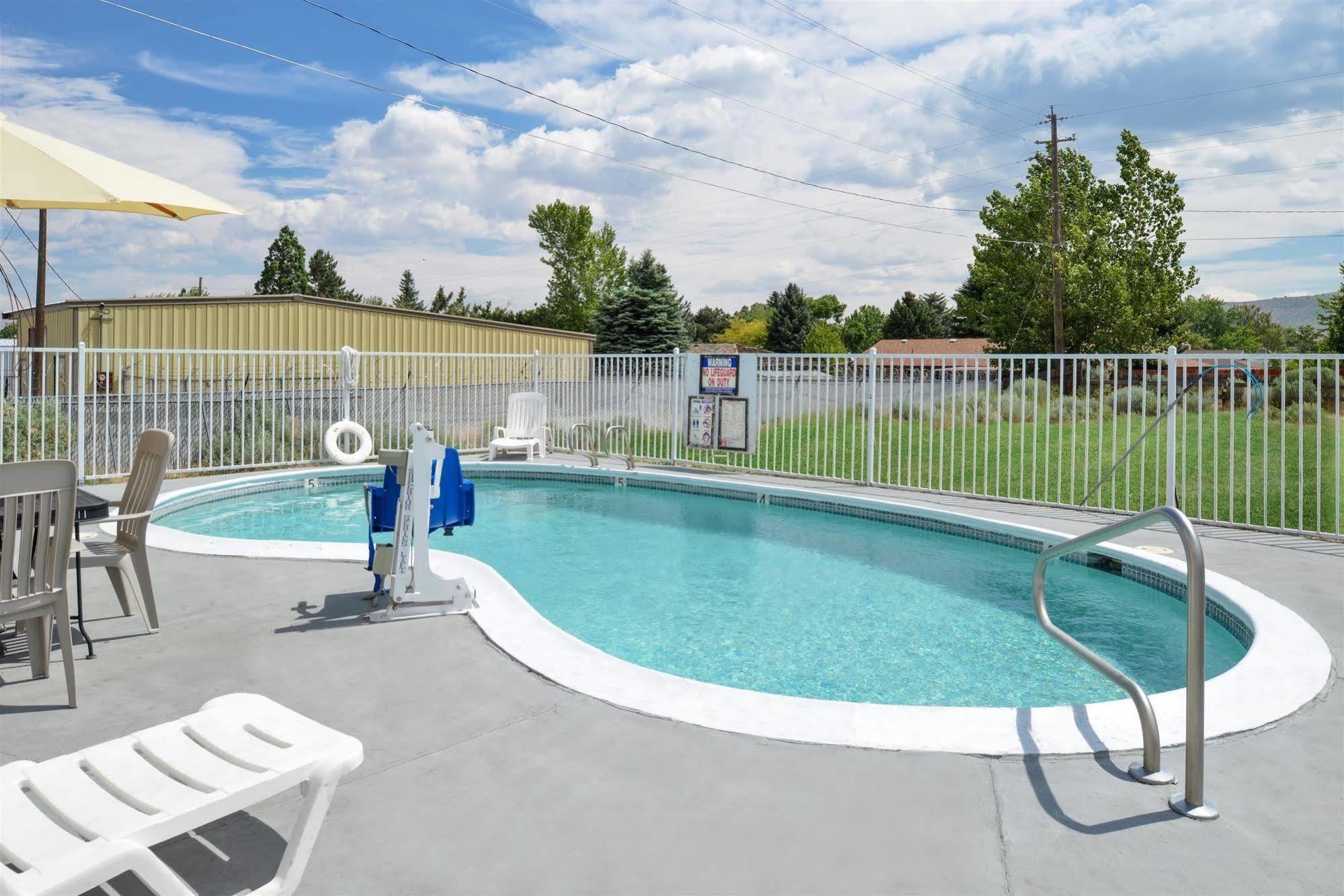 Americas Best Value Inn - Carson City Exteriör bild